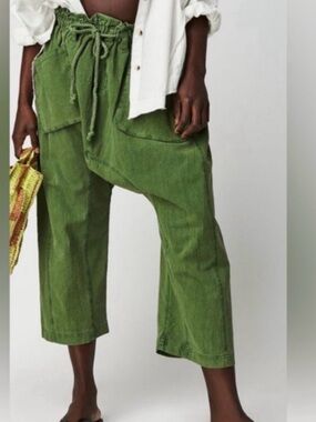 Free People Runyon Oversized Harem Style Wide Leg Pants. 
Size Medium-NWOT